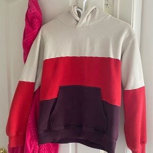 aritzia - TNA hoodie